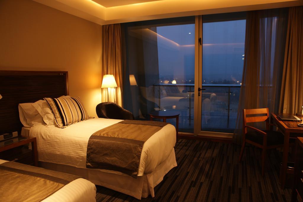 Hotel Dreams บัลดิเบีย ภายนอก รูปภาพ A room at the hotel