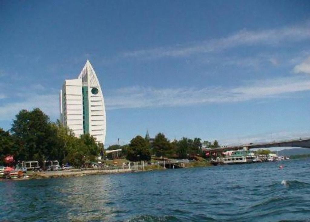 Hotel Dreams บัลดิเบีย ภายนอก รูปภาพ The Lake Washington Marriott