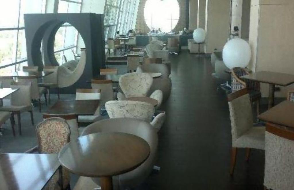 Hotel Dreams บัลดิเบีย ภายนอก รูปภาพ The interior of the restaurant