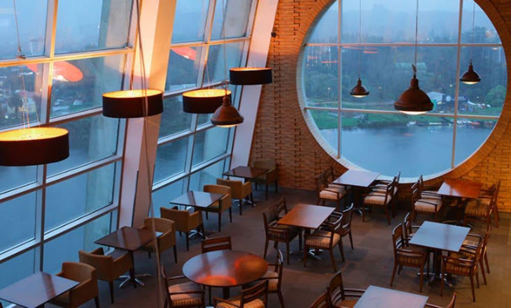 Hotel Dreams บัลดิเบีย ภายนอก รูปภาพ The interior of the restaurant